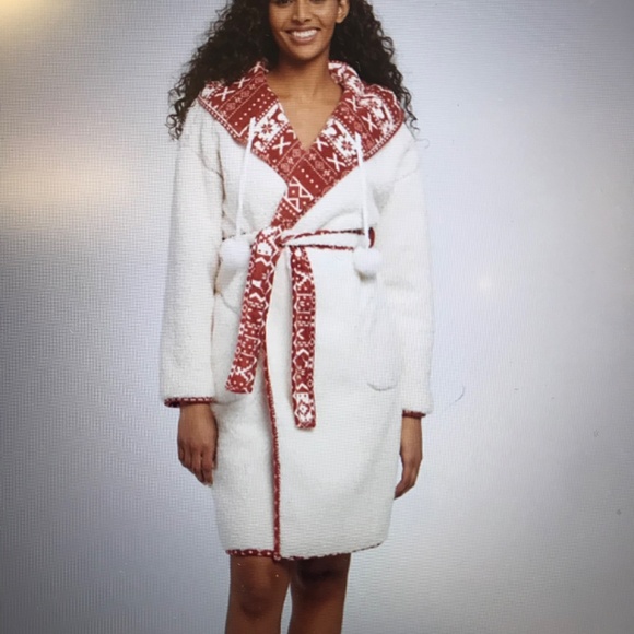 Tribal Holiday Print Fuzzy Robe - Picture 5 of 5